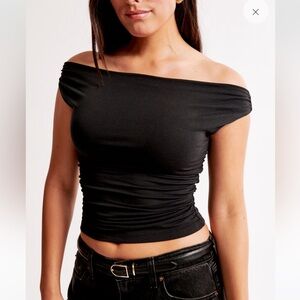 Abercrombie & Fitch Women's Off-The-Shoulder Tailored Drapey Top